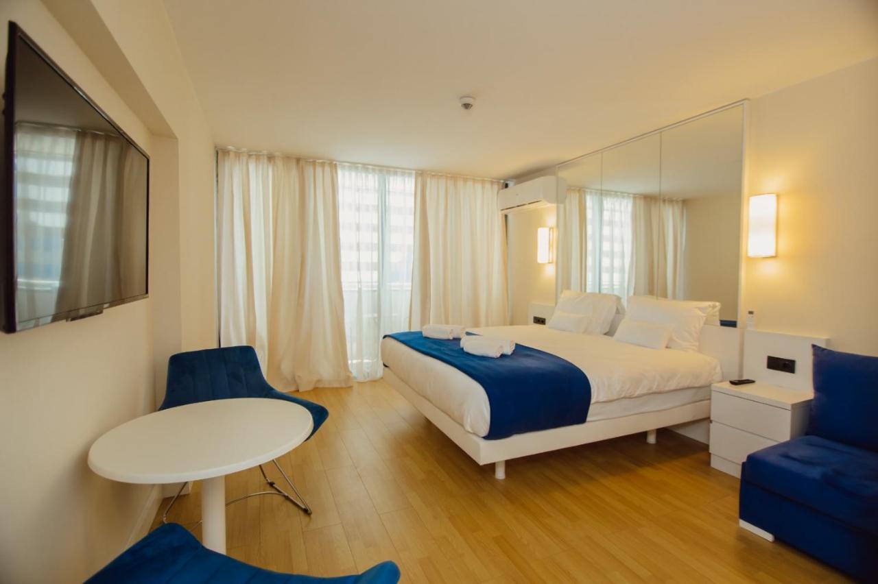Orbi City Central Aparthotel Батуми Экстерьер фото